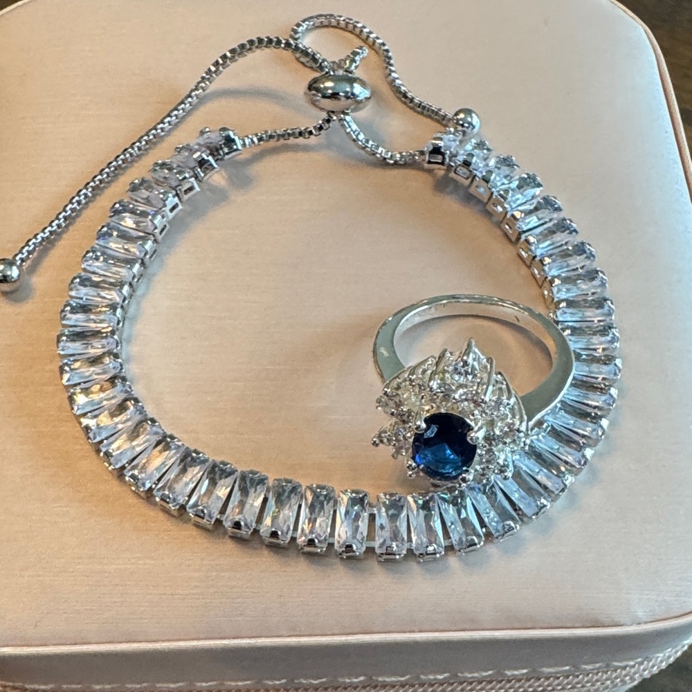 Bracelet and Blue Ring Surrounded by Swarovski Crystals in Jewelry Box sz7 ring - Picture 3 of 6